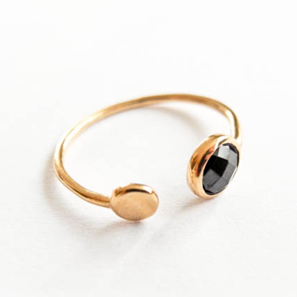Spinell "Double Point" Ring Gold
